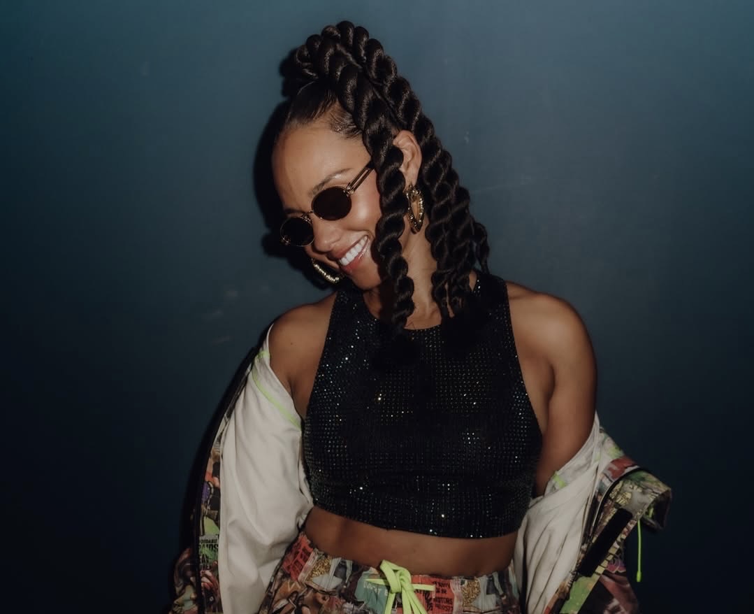 Alicia Keys – 9FIVEサングラス着用映像 - 9FIVE公式ブログ